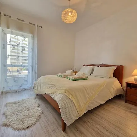 Modern Flat With Sea View And Direct Access * Portimao