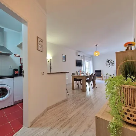 Modern Flat With Sea View And Direct Access 포티마오
