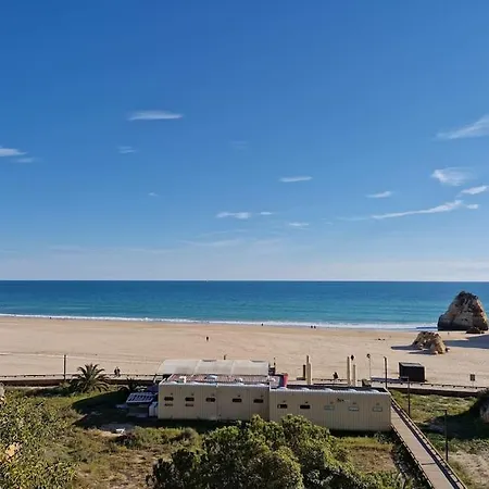 Modern Flat With Sea View And Direct Access Daire *