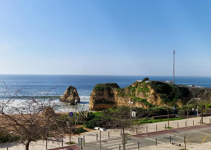 Modern Flat With Sea View And Direct Access Apartamento